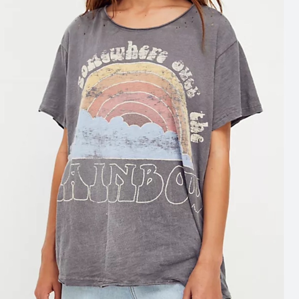 Somewhere over the rainbow tee
